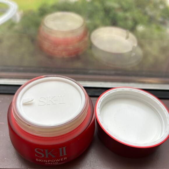 Sk-II skinpower cream 2.7 oz - Picture 4 of 6
